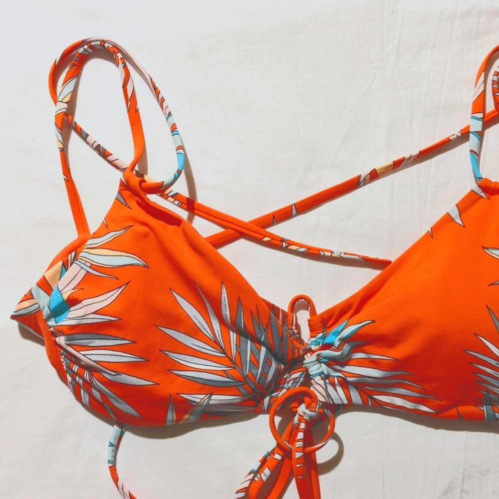 bar III women's swim tropical bikini top NWT M